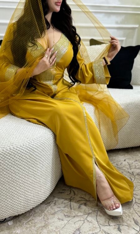 Ready to wear | تسليم الفوري