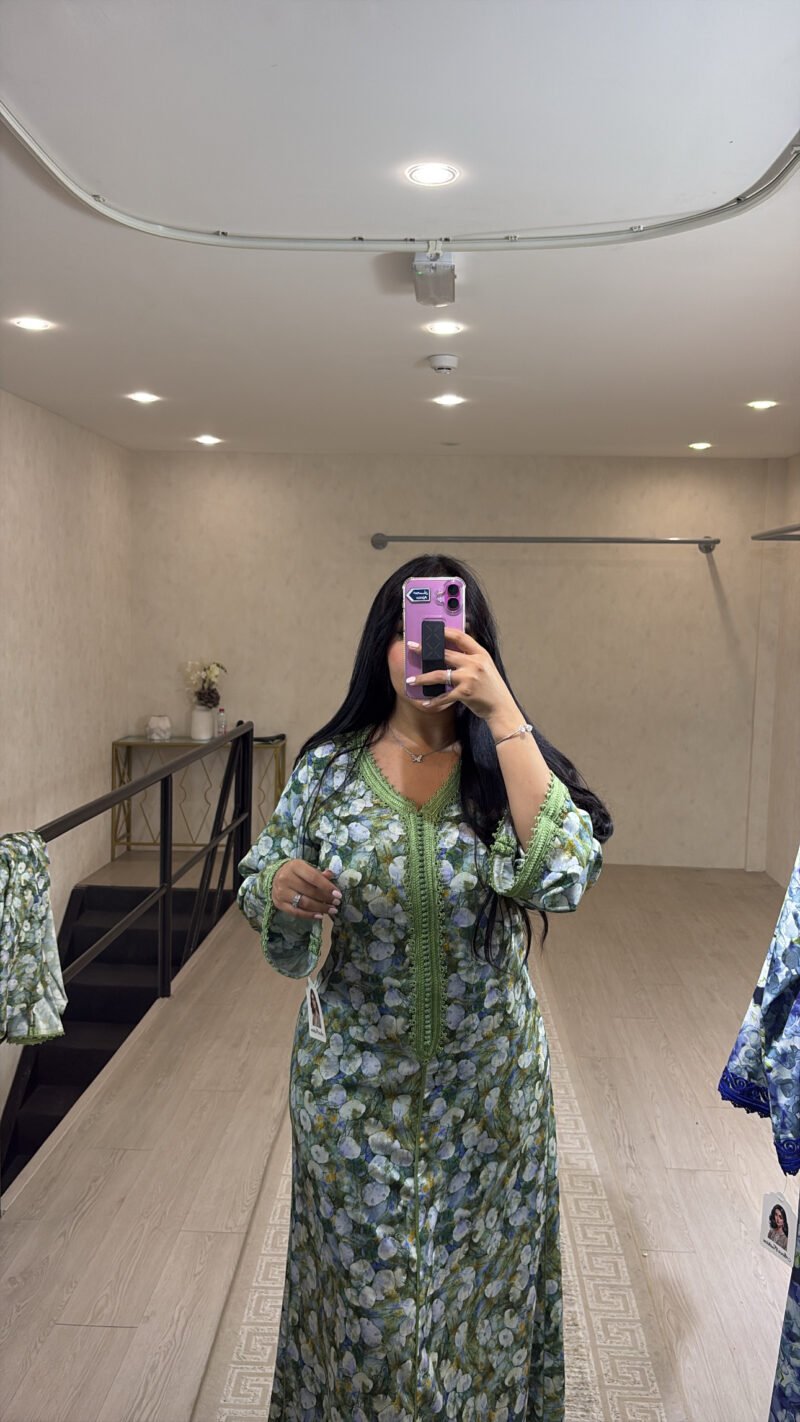 Ready to wear | تسليم الفوري